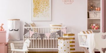 LEBEN BEAUTY & FASHION FITNESS & GESUNDHEIT LIEBE & FAMILIE JOB & FINANZEN ESSEN & TRINKEN GESELLSCHAFT KULTUR HILFE Startseite » Leben » Lifestyle » Erstausstattung für das Baby – so vermeiden Sie teure Fehlkäufe Erstausstattung für das Baby – so vermeiden Sie teure Fehlkäufe