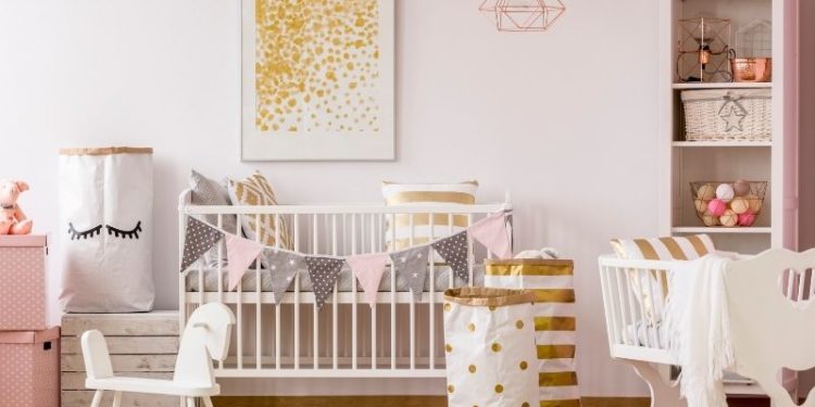 LEBEN BEAUTY & FASHION FITNESS & GESUNDHEIT LIEBE & FAMILIE JOB & FINANZEN ESSEN & TRINKEN GESELLSCHAFT KULTUR HILFE Startseite » Leben » Lifestyle » Erstausstattung für das Baby – so vermeiden Sie teure Fehlkäufe Erstausstattung für das Baby – so vermeiden Sie teure Fehlkäufe