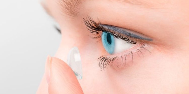 Kontaktlinsen – Bis zu welchem Alter?