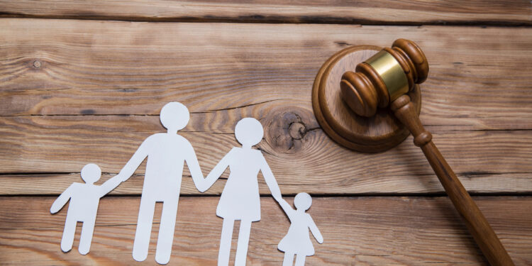 Patchwork, Trennung, Neuanfang: Was Frauen über Familienrecht wissen sollten